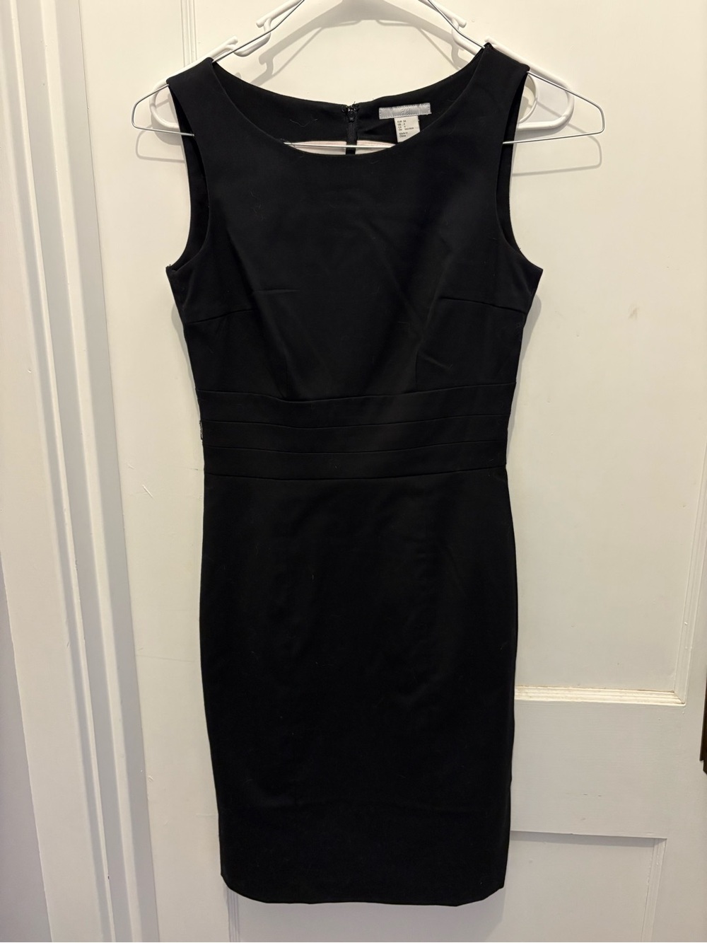 H&M Black Sleeveless Sheath Dress